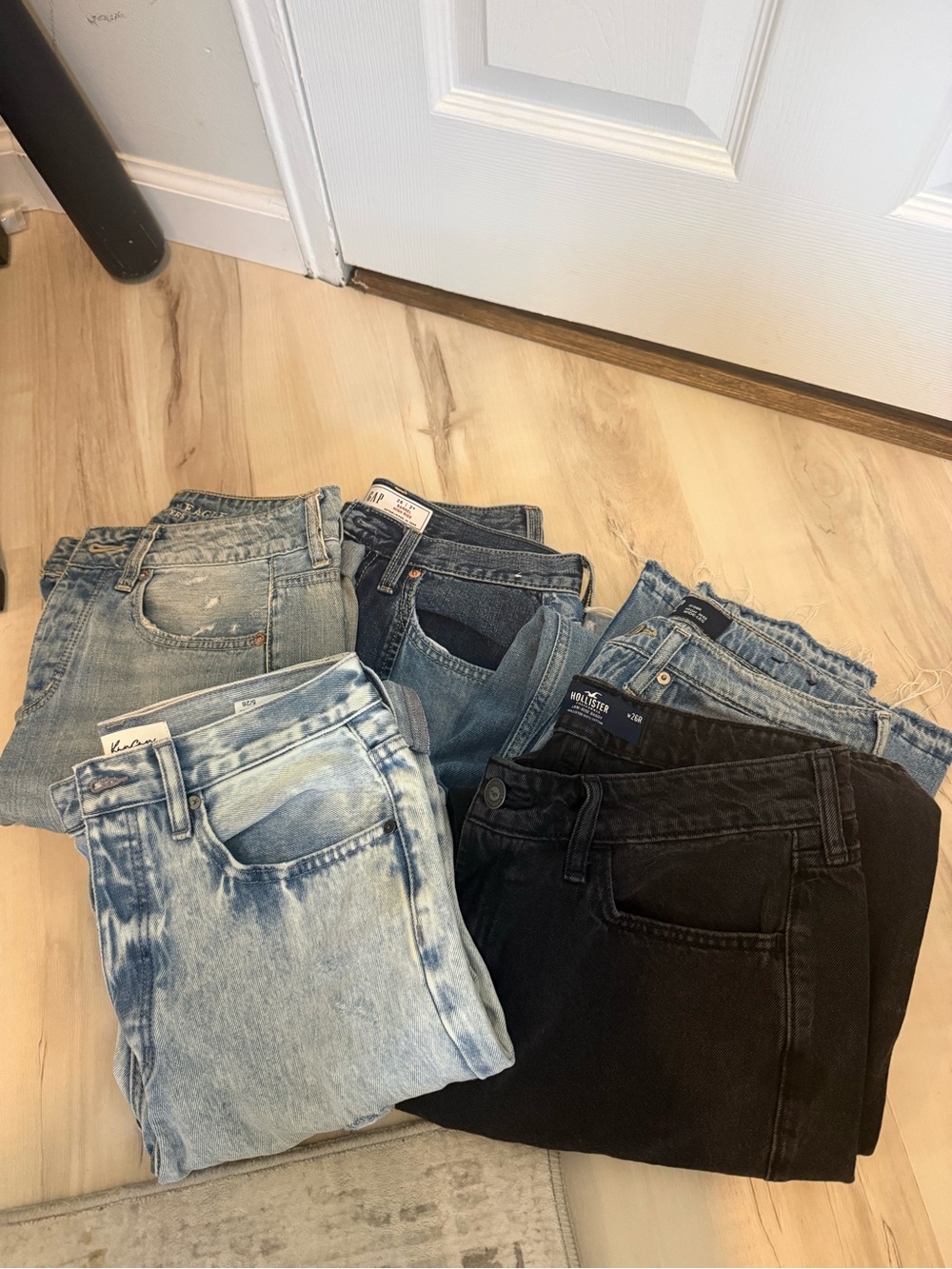 Hollister Women’s High-Rise Mixed Wash Jeans - Pack